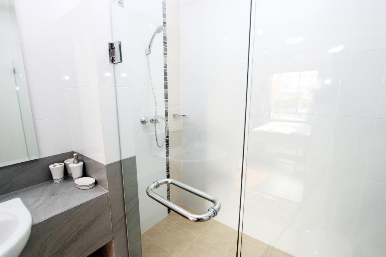V-twin Donjan Service Apartment Chiang Mai Buitenkant foto