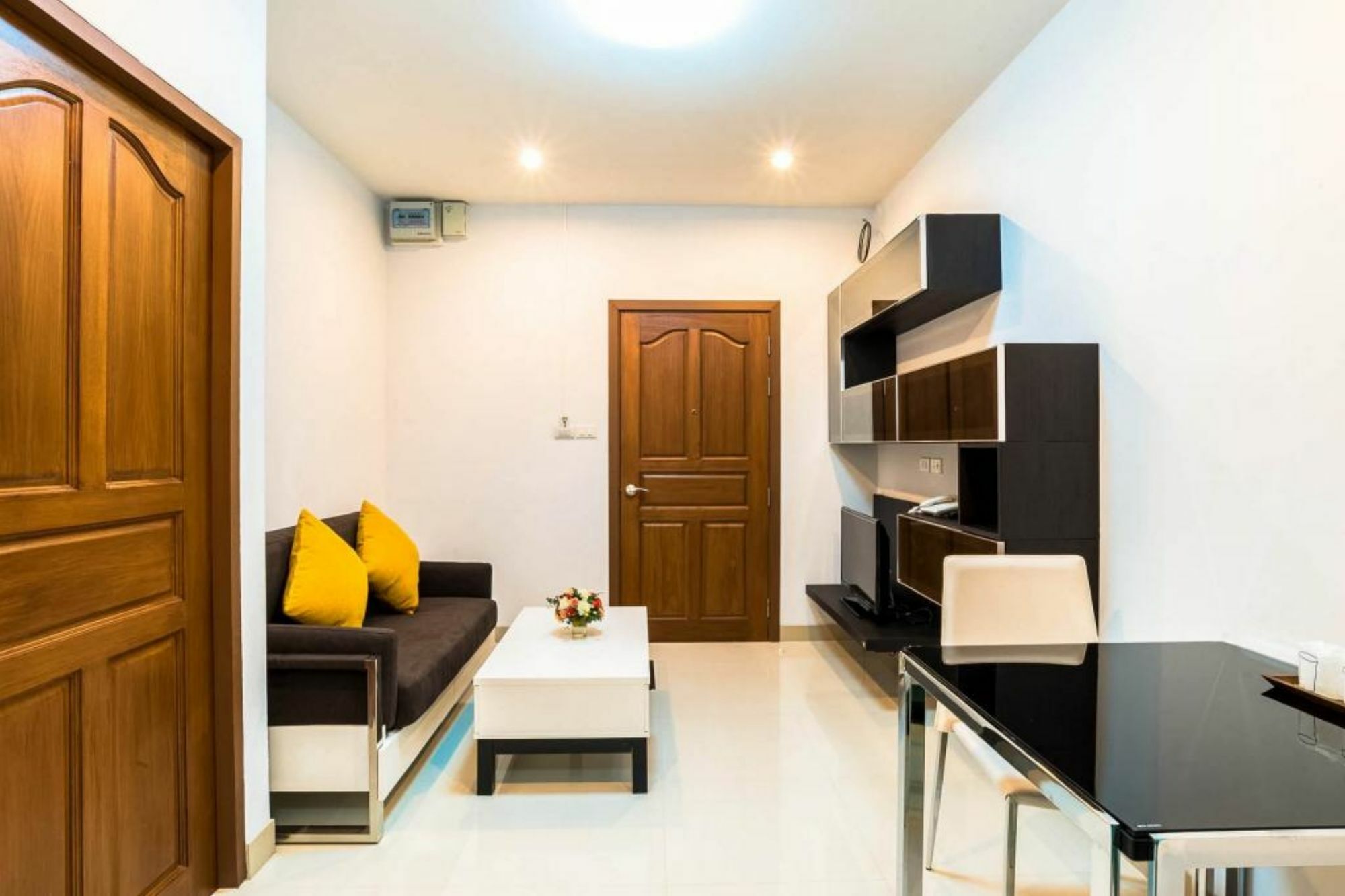 V-twin Donjan Service Apartment Chiang Mai Buitenkant foto
