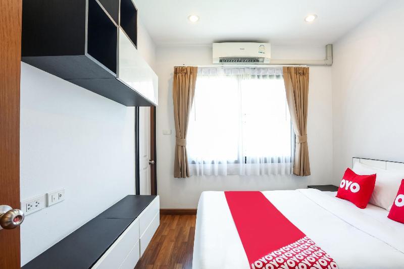 V-twin Donjan Service Apartment Chiang Mai Buitenkant foto